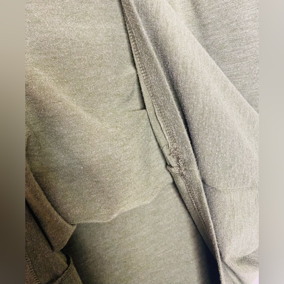 Women's Ruched Solid Hollowed Out Sleeves Round Neck Top - Picture 8 of 11